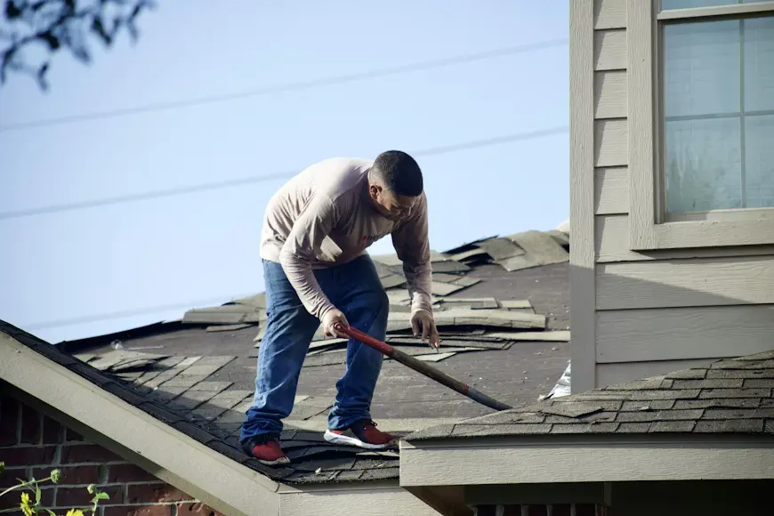 5 Red Flags Every Homeowner Should Spot Before Hiring a Contractor